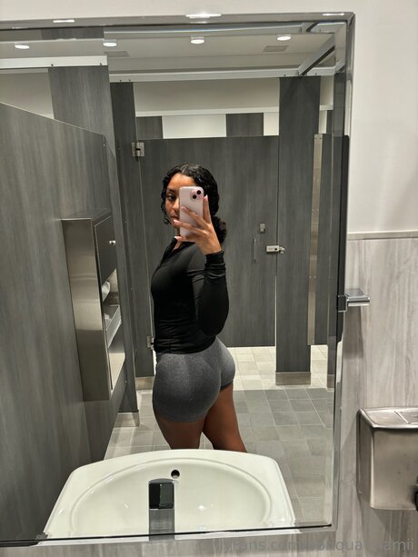 Boriqua Mamii joli modèle img