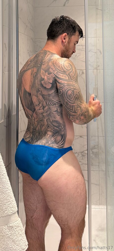 Hatts17 modèle xxx image