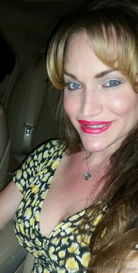 chatte solo uniquementfans art sympa photos