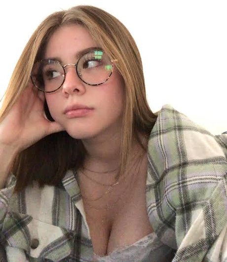 Regina Male nus star du porno archive