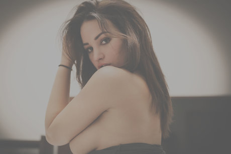 Miss Kl_ modèle joli des photos