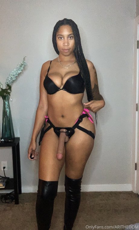 Aritheamazon Ari T actrice xxx img