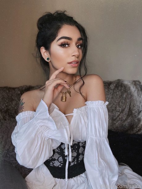 Saira Rose_ modèle gratuit des photos