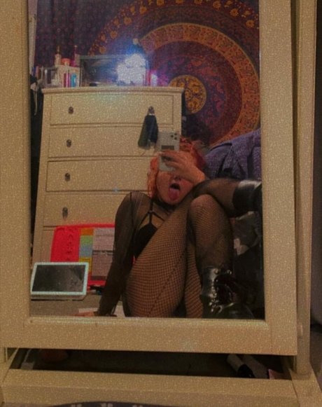 Gothicbratgf_ étoile adulte photo