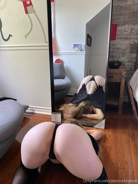 Alanna Laliberte modèle xxx galerie