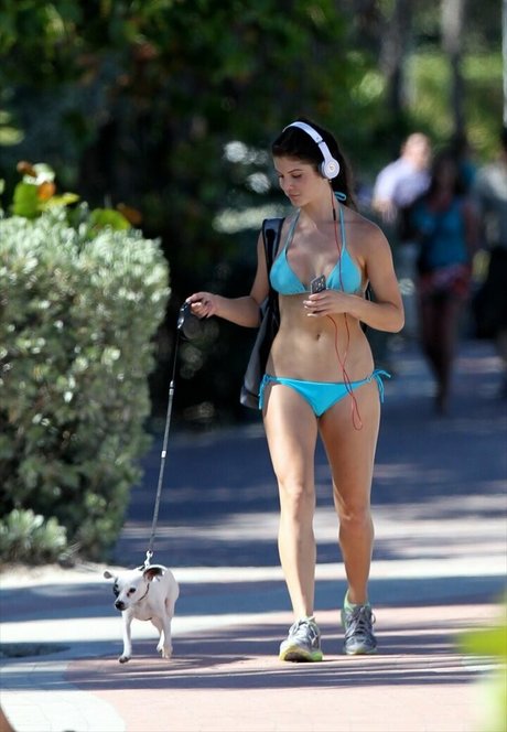 Amanda Cerny modèle gratuit img