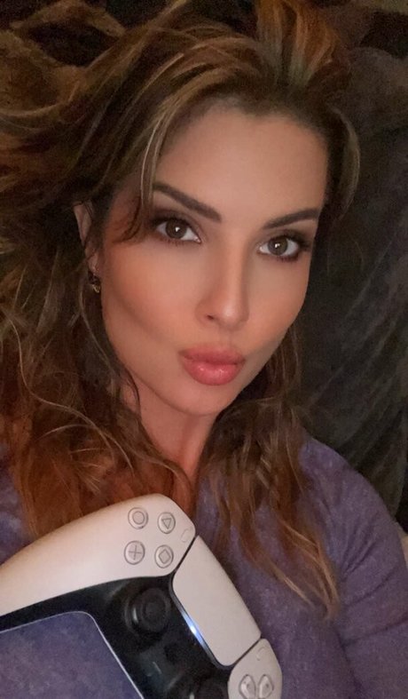 Amanda Cerny star du porno sympa archive