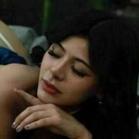 Aylincutie actrice érotique des photos