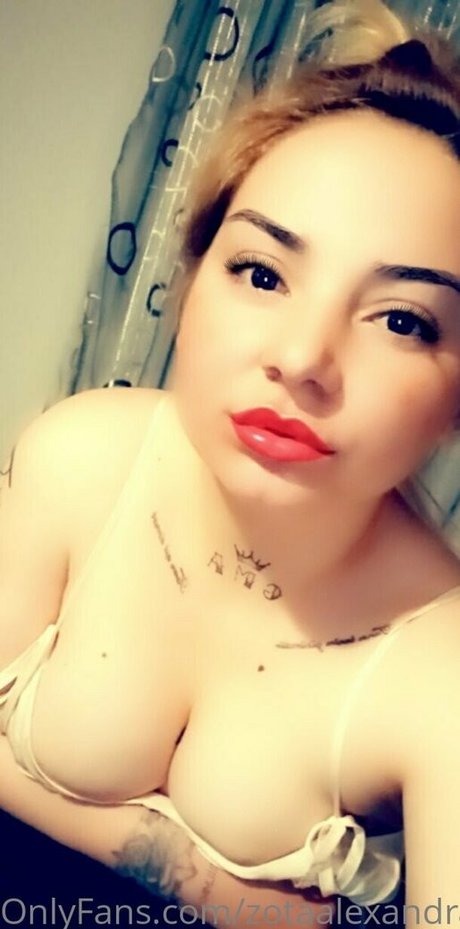 zotaalexandra actrice parfaite photo