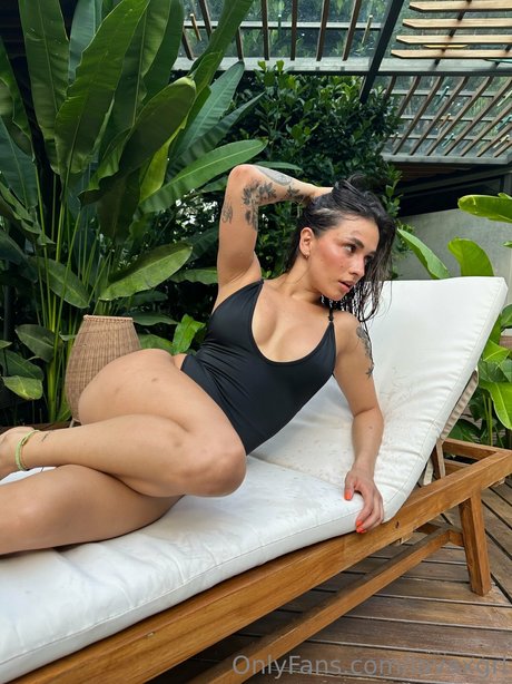 hippies uniquementfans pornographique nu photo