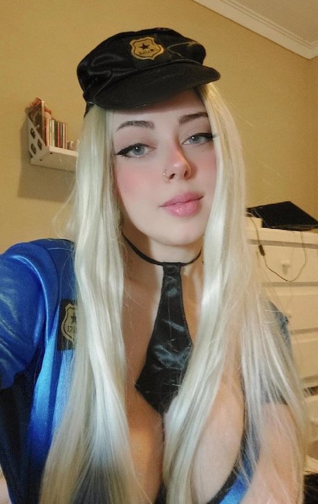 Lolcrecia modèle sexy archive