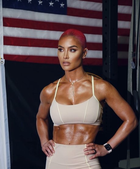 Natalie Eva Marie modèle gratuit images