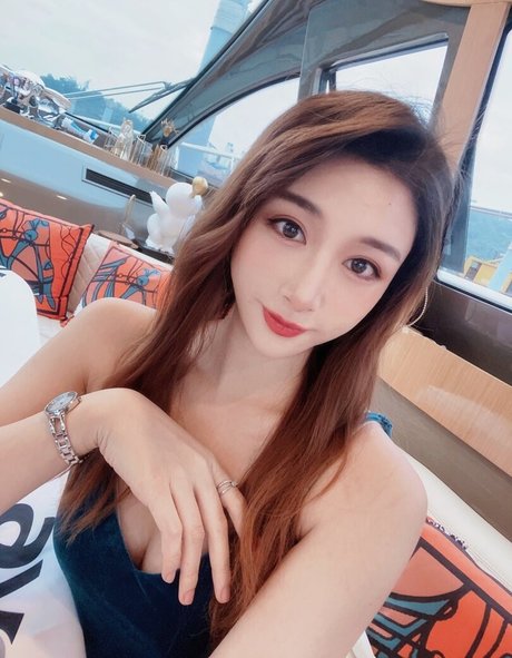 Inshy star du porno parfaite archive