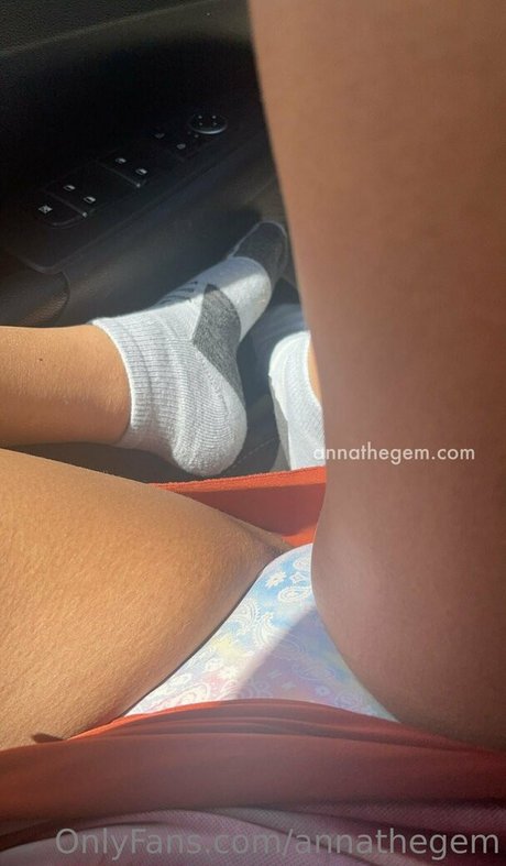 annathegem actrice chaude galerie