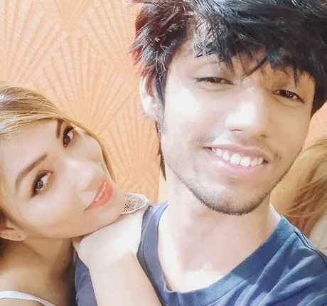 Zoya Rathore sexe de star du porno images