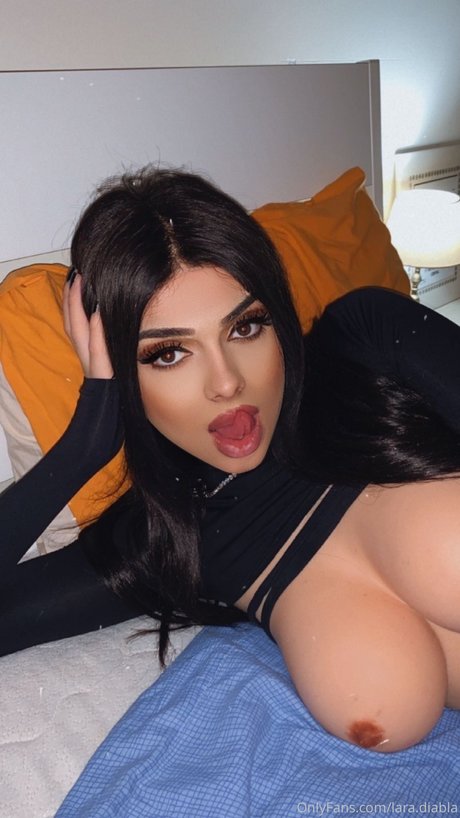 Lara Diabla art étoile image