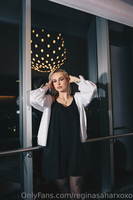 Regina Sahar étoile photos