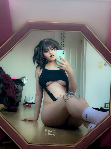 Willow neptune actrice xxx des photos