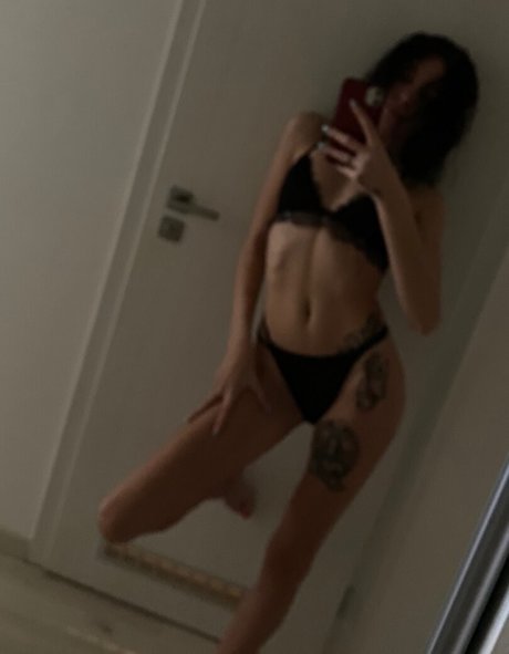 Valentyna étoile exclusive des photos