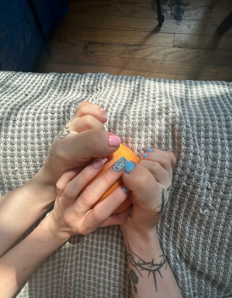 Cloversworldwide actrice de nus photos