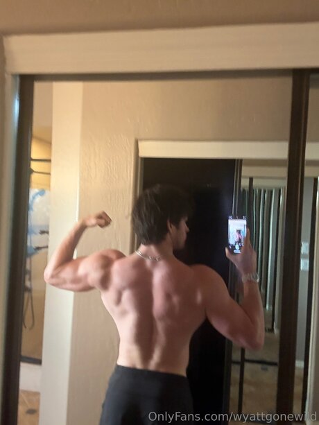 Wyattgonewild star du porno galerie