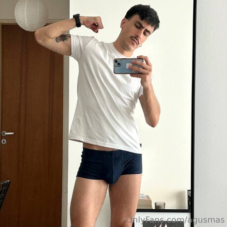 Agusmas étoile de l'art photos