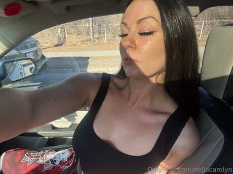 Dellacarolyn Profilfoto