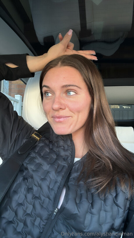 Alyshanewman actrice chaude galeries