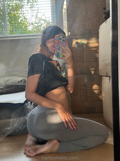 Harleymelts modèle érotique galeries