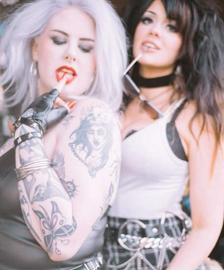 Hexgrlfrnd modèle porno image