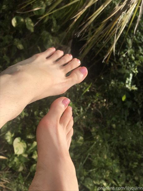 Lily Quinn star exclusive photo