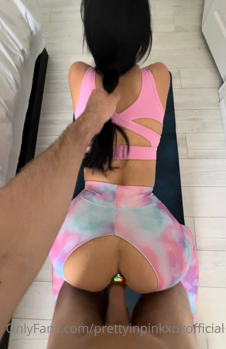 Pretty in Pink actrice adulte archive