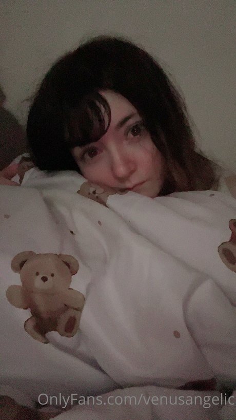 Venus Angelic actrice exclusive des photos