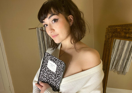 zoeyjpeg modèle nu archive