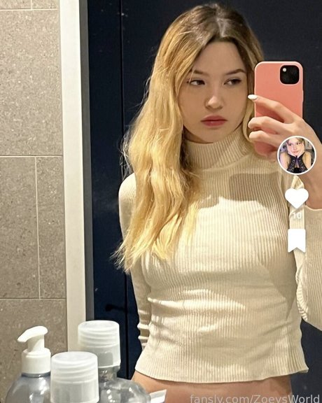 blonde transexuelle onlyfans pornographique de haute qualité image