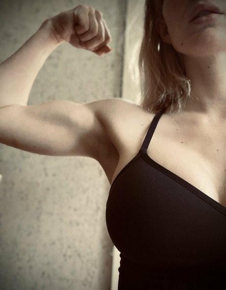 épouse maigre onlyfans porno gratuit photo