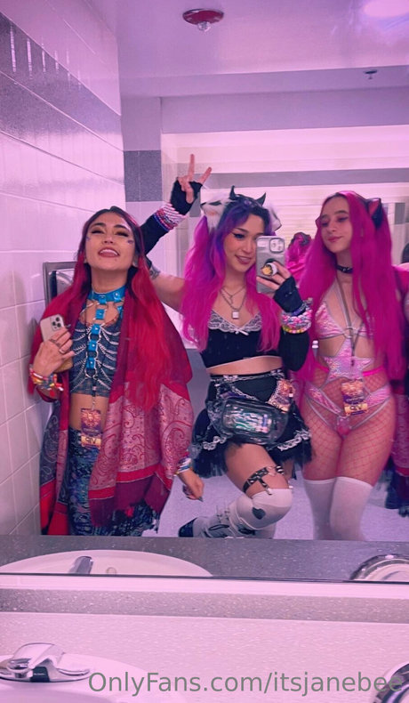 Jane Beeb étoile érotique galeries