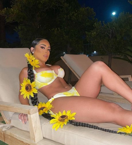 Jasmin Cadavid modèle érotique des photos