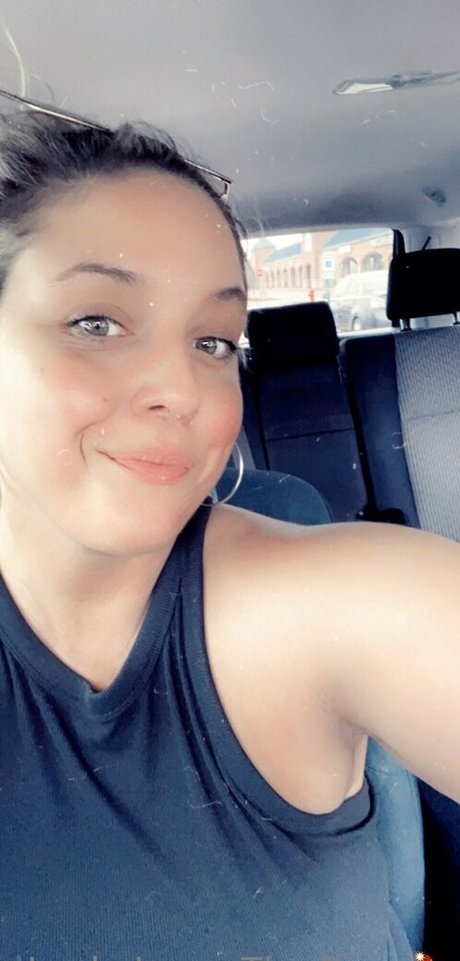 Layla Jones étoile chaude archive