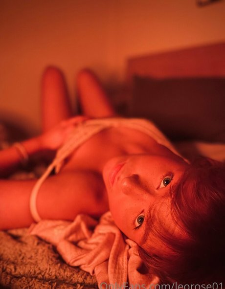 Leo Rose modèle joli photo