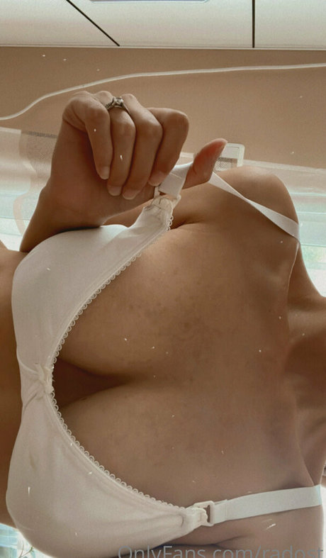 Radosveta star du porno de haute qualité photo