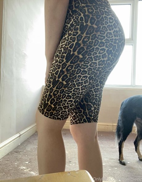 zombieciz jolie actrice photo