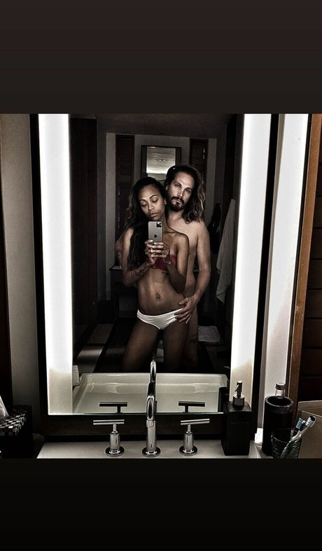 jeans cul onlyfans magnifique parfait image