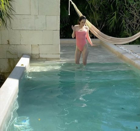 Zoe Lister Jones étoile de haute qualité galerie