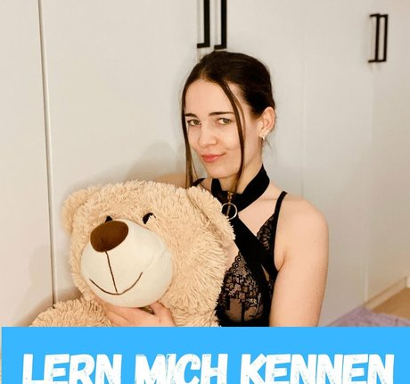 zoenafree modèle xxx collection