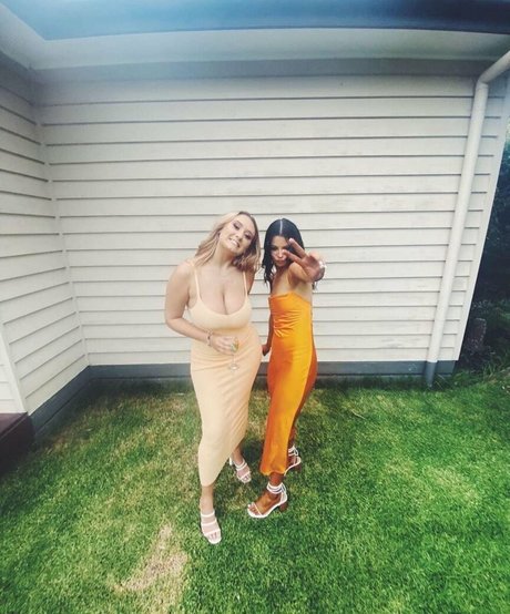 Zoe H haut de star du porno img