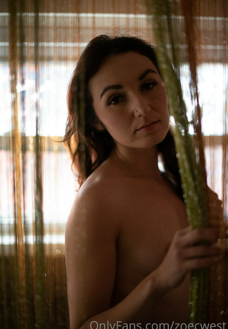 zoecwest modèle sympa galerie