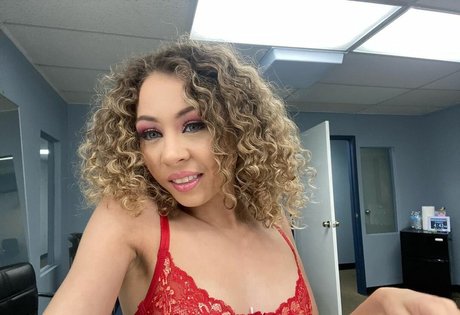 Allie Addison belle star du porno galerie
