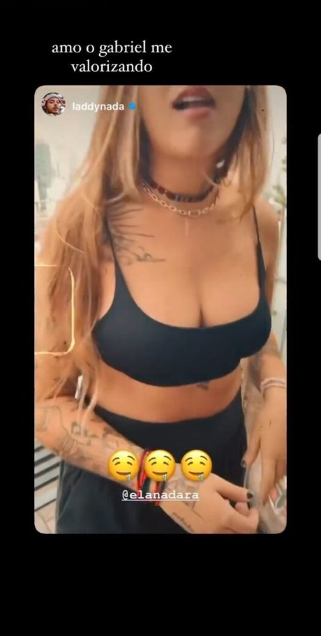 Elana Dara modèle sympa galeries