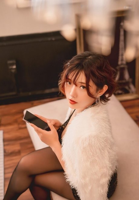 Messie Huang star du porno sympa photo